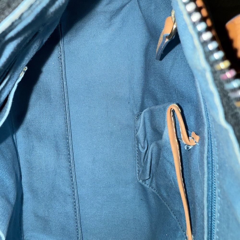 Dooney Rainbow Zipper - Picture 8 of 10